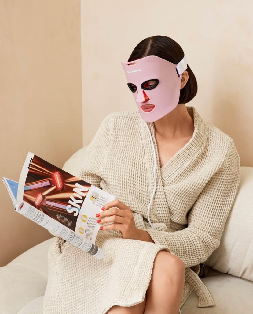 Light Therapy for Enhancing Your Beauty and Wellness Routine