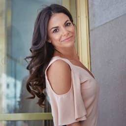 Dr. Tania Elliot